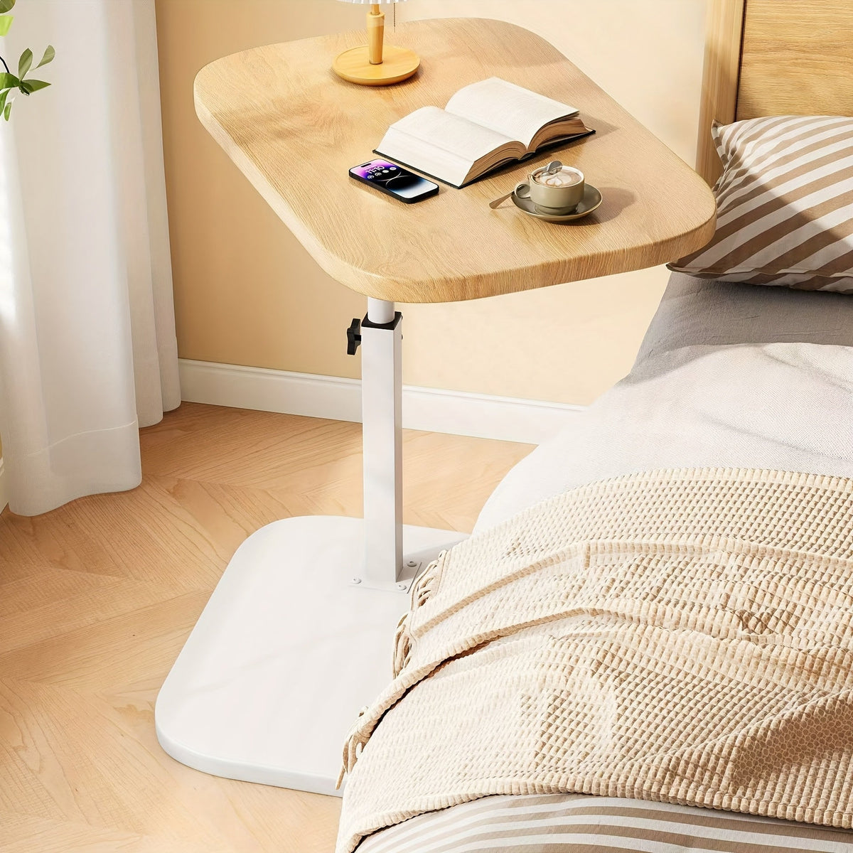 Adjustable side table with rectangular top