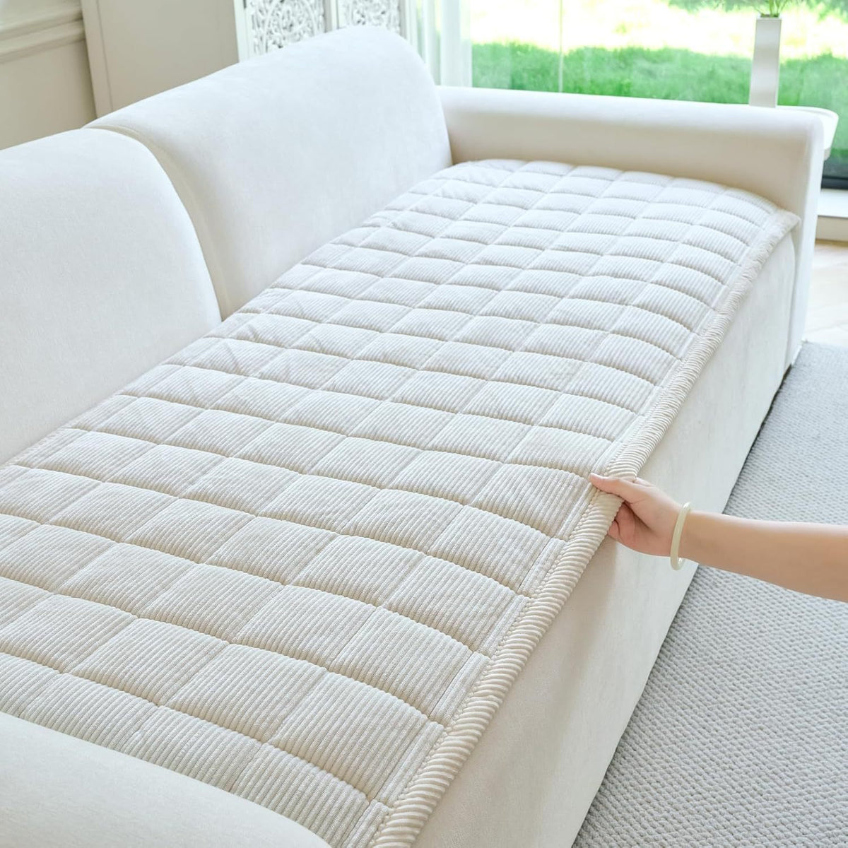 Metro Line Quilted Sofa Cover Mat
