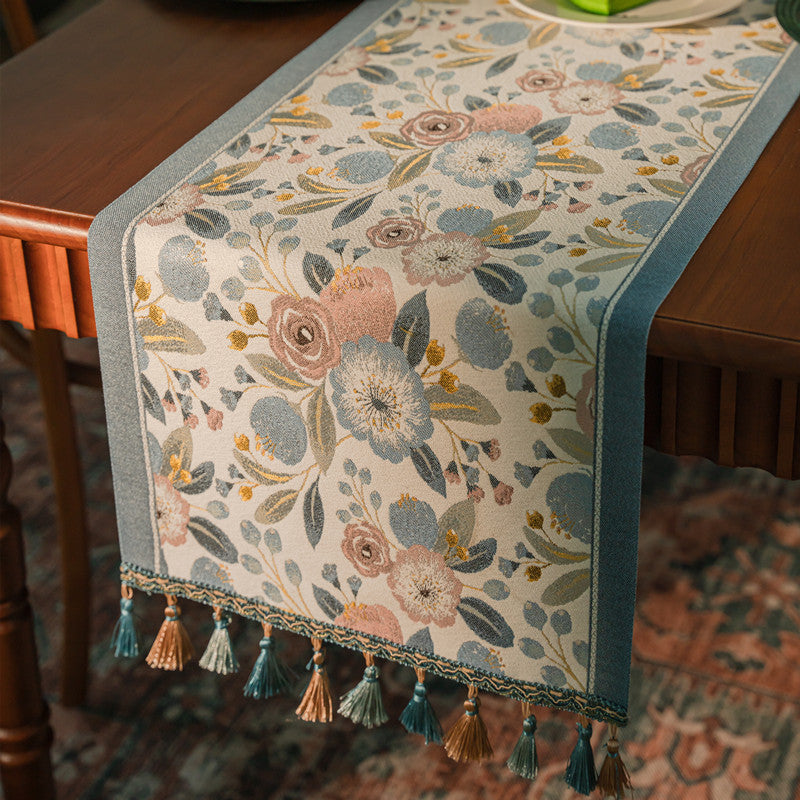 Jacquard Floral Tassel Runner