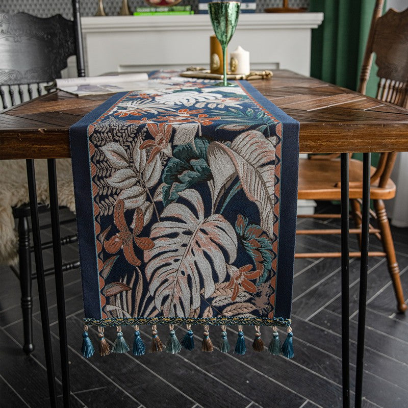 Jacquard Floral Tassel Runner