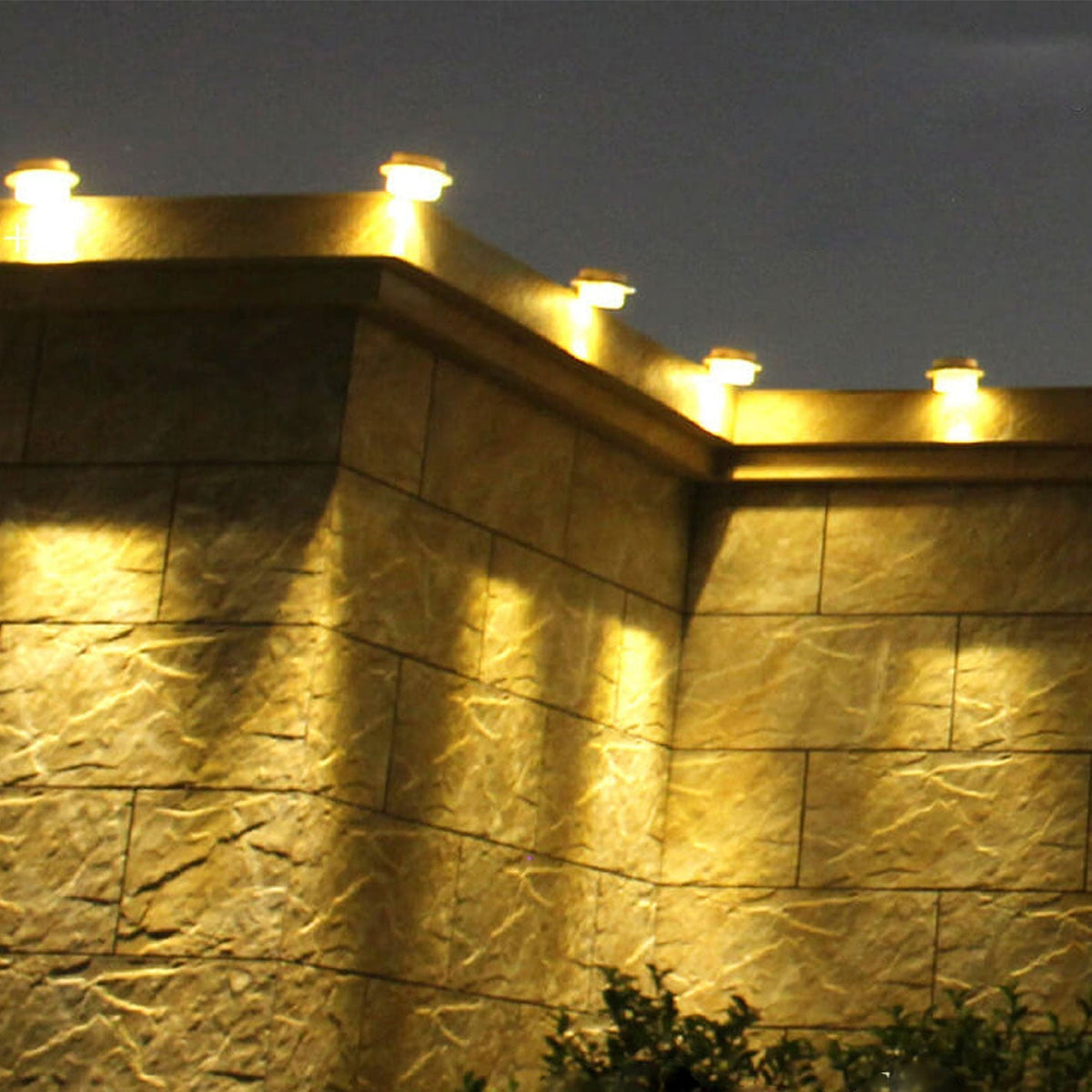 Industriële Solar Wandlamp – Zwart/Wit – Weerbestendig Buitenlicht