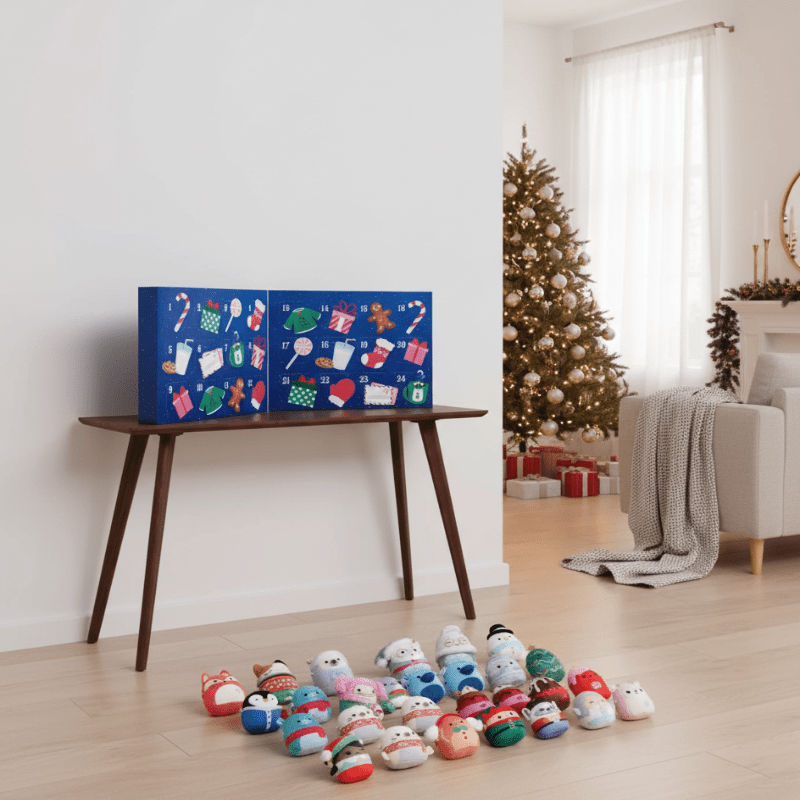 Christmas Advent Calendar with 24 Mini Figures