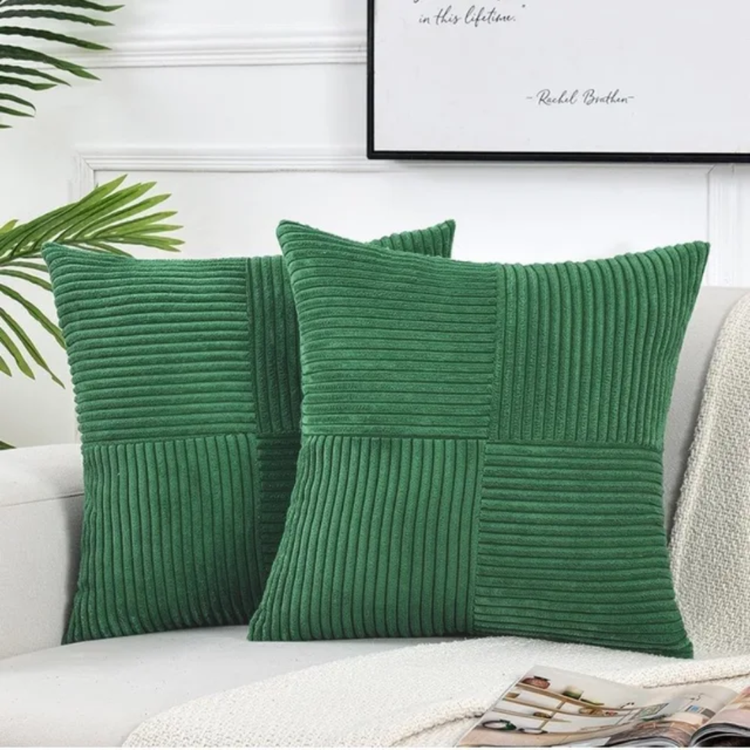 Cushion cover in wine red