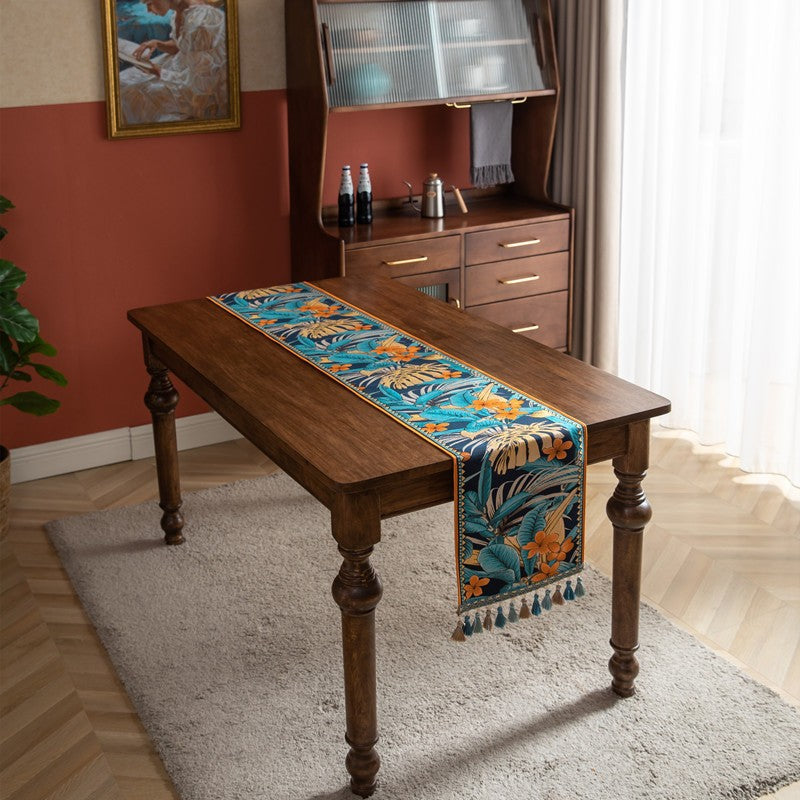 Jacquard Floral Tassel Runner