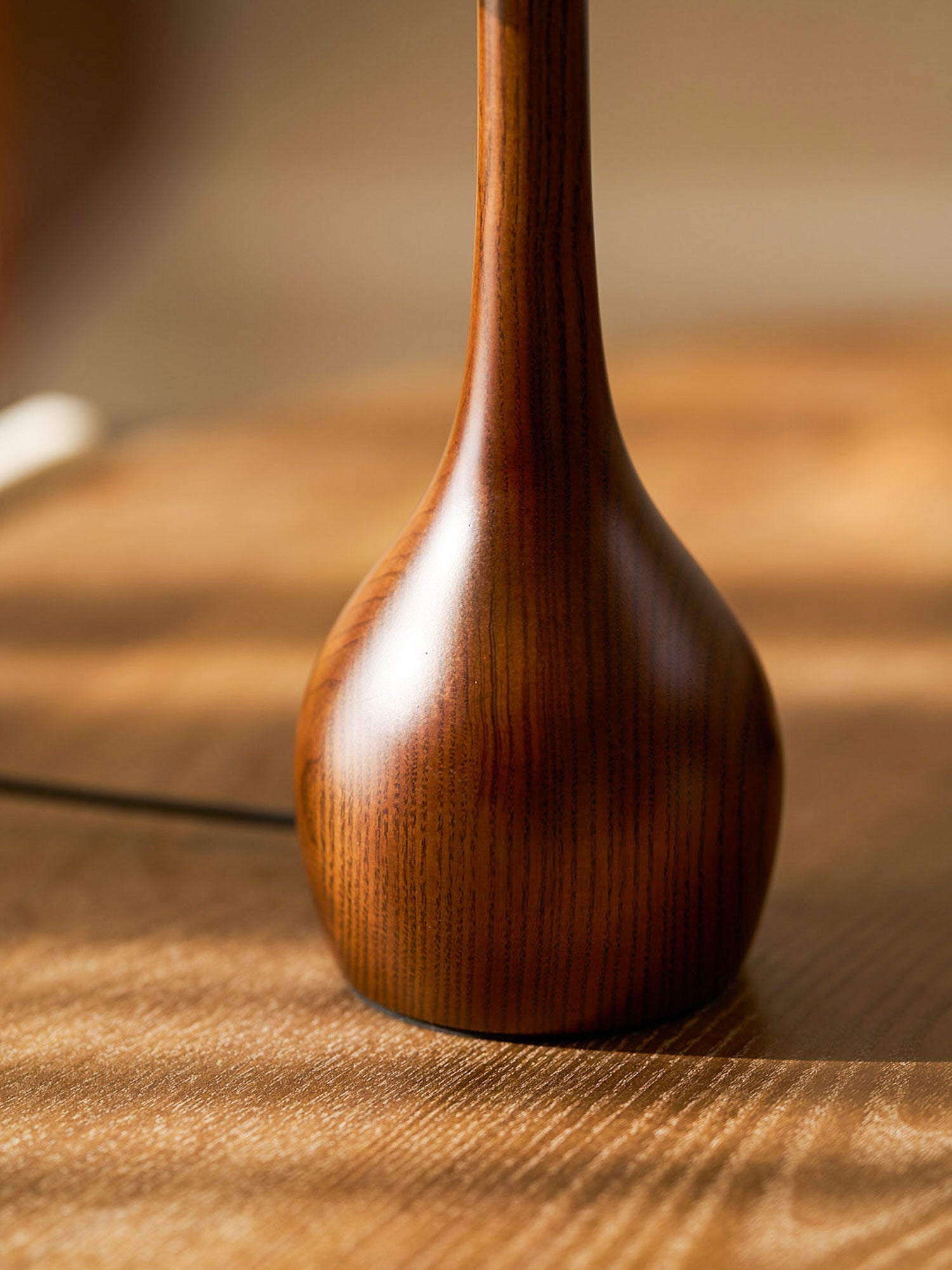 Amber Glass Table Lamp [25/32] cm | Walnut Tone Curved Base | Warm White Integrated LED, Plug In with Switch, Japandi