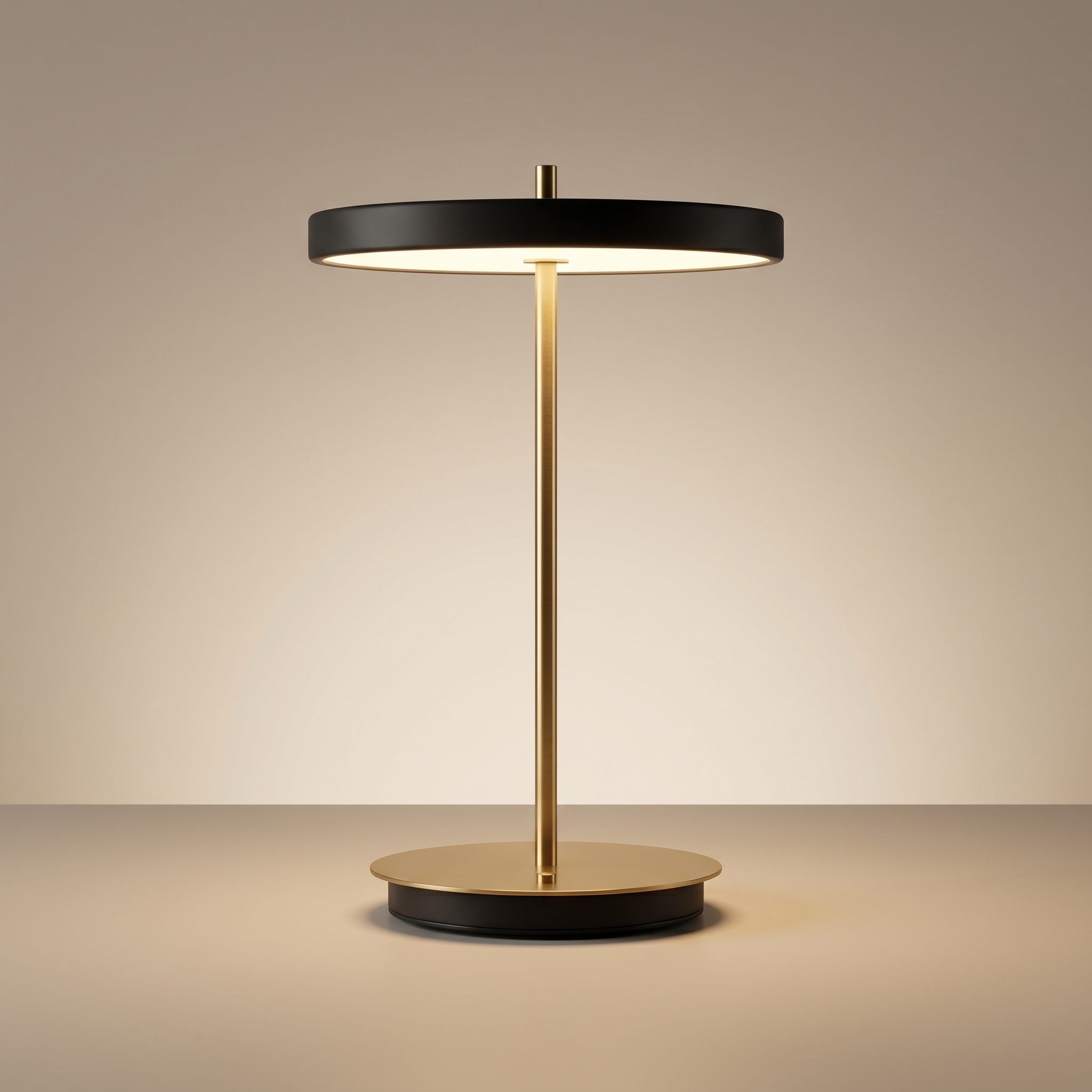 Elegant Dimmable Golden Accent Lamp – Wireless, Adjustable Brightness for Timeless Home Decor