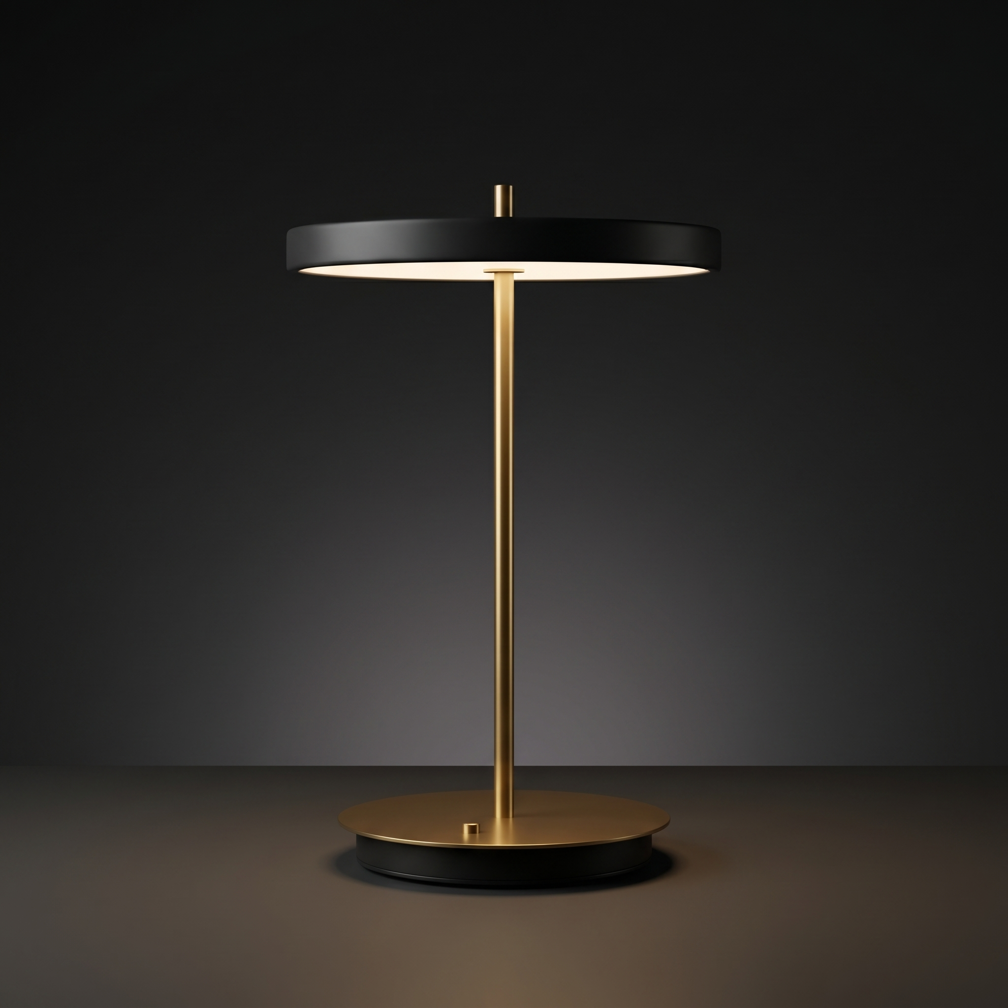 Elegant Dimmable Golden Accent Lamp – Wireless, Adjustable Brightness for Timeless Home Decor